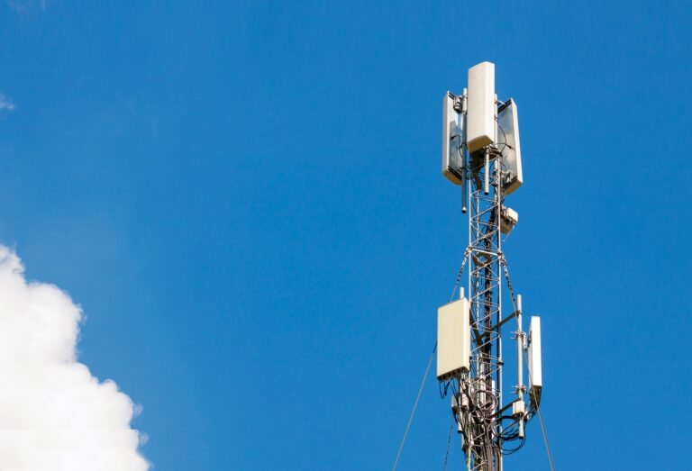 Spectrum War For Telecom Services Is In News Again As We Move Into The Next Generation Network – 4g!